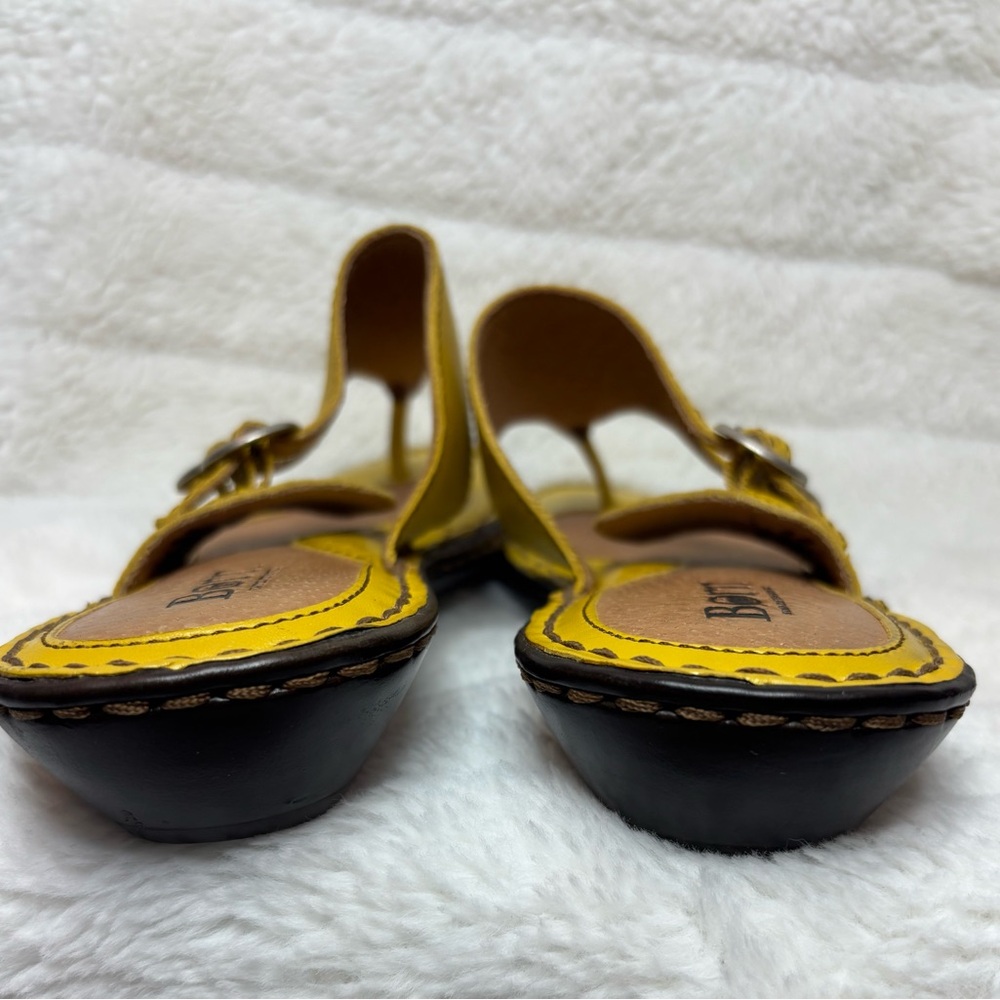 Born Women's Kellen Leather Yellow Buckle Sandals Sz 8 Excellent Condition - Picture 6 of 10